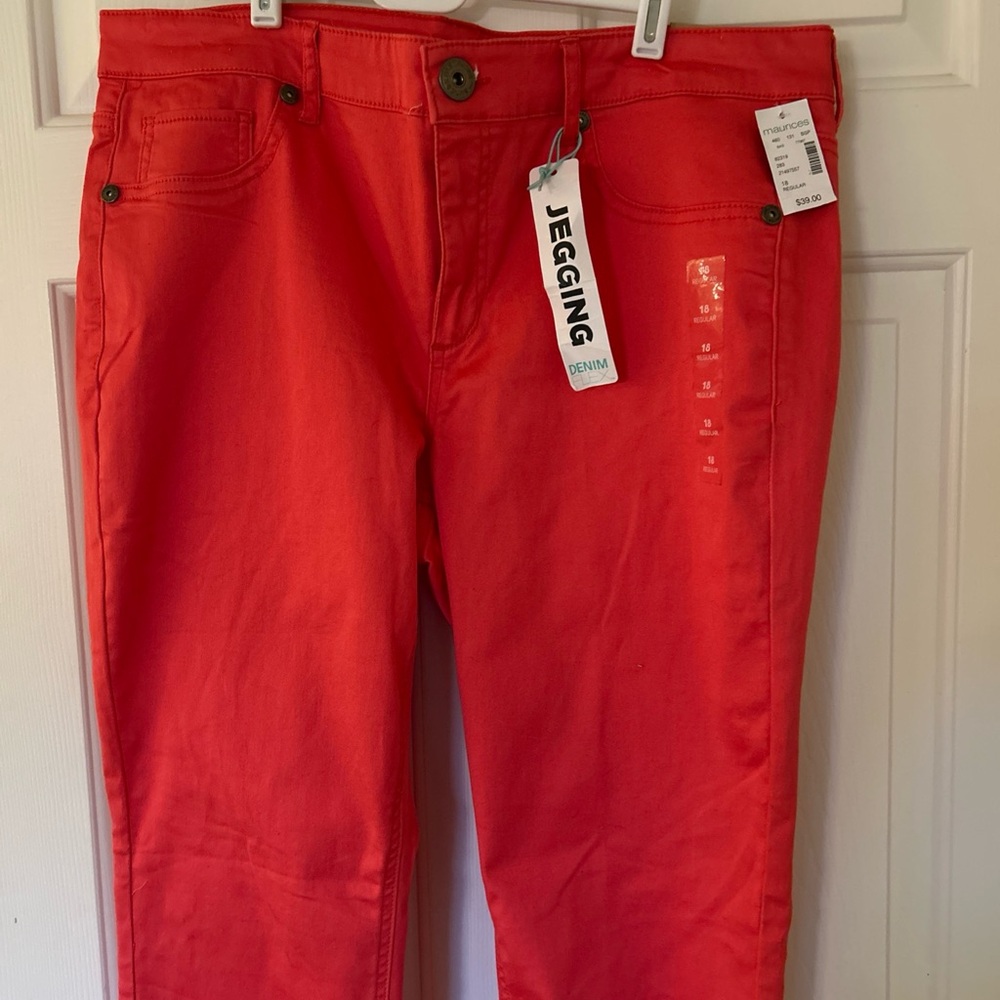 Maurice’s Coral Jeggings Size 18